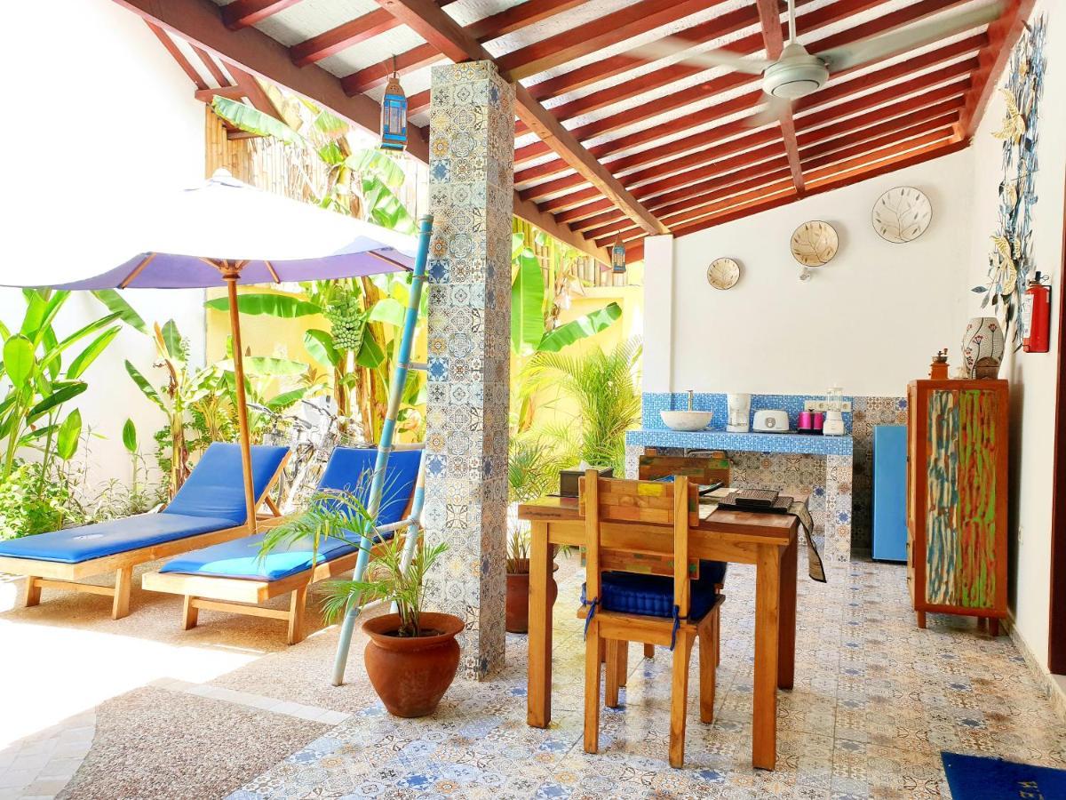 Cinta Cottages Gili Trawangan Extérieur photo